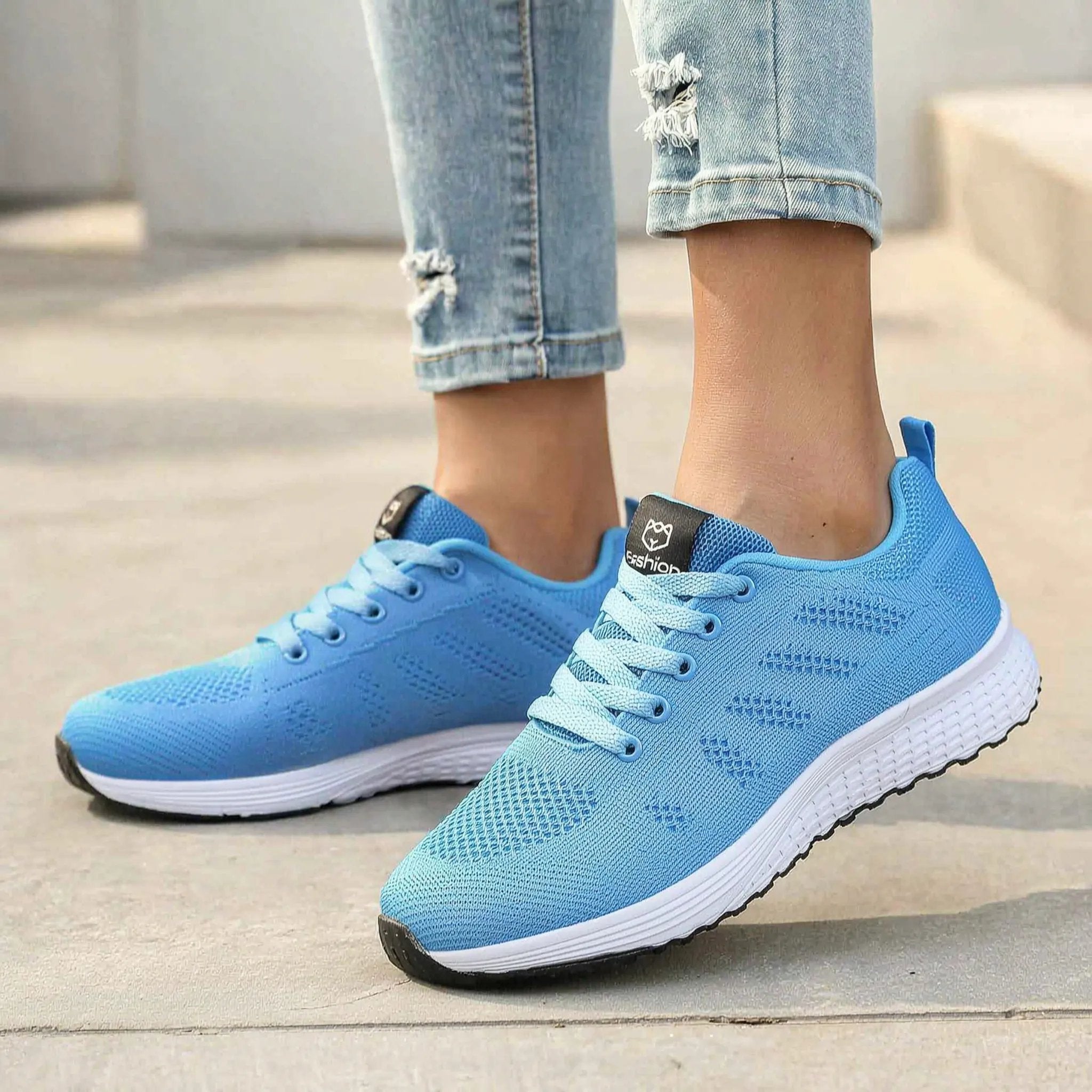 Women's Knit Lace-Up Trainers