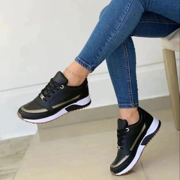 Women's Platform Lace-Up Leather Trainers - Black