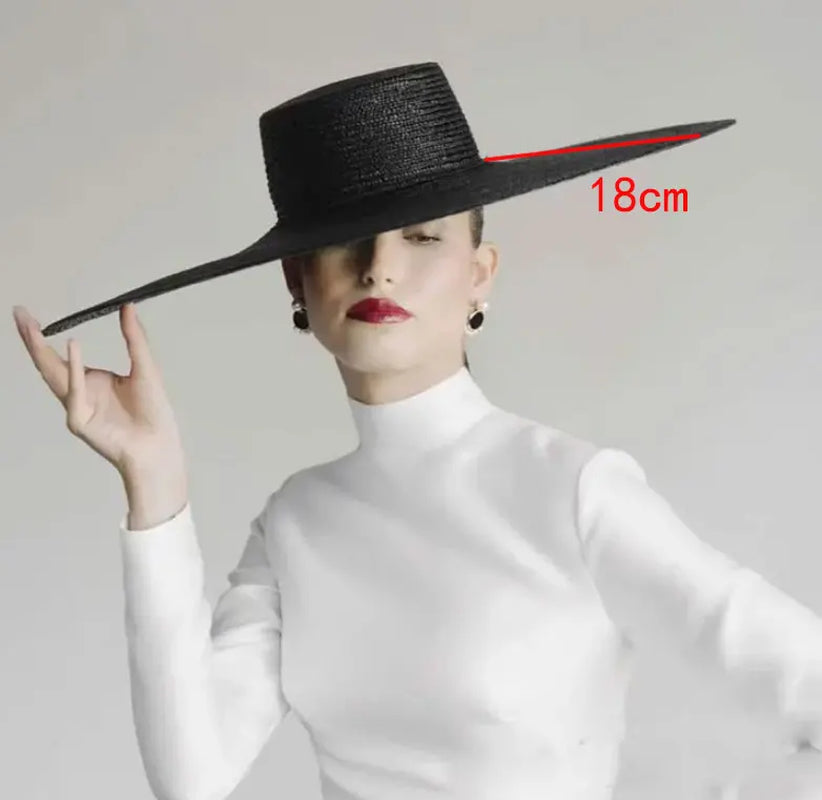 2022 New Spring Summer 18Cm Wide Brim Black Straw Hat Flat Top Straw Hats for Women Elegant French Retro Sun Hat Designer Hat