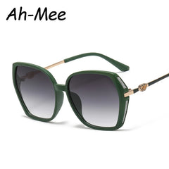 Fashion Square Sunglasses Women Trendy Style Sun Glasses for Lady Vintage Shades Gradient Oculos UV400 Streetwear Eyewear