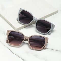 New Luxury D Brand Glamour Sunglasses for Women and Men Stylish Cat Eye Designer Eyewear Classic Fashion Unisex Glasses UV400