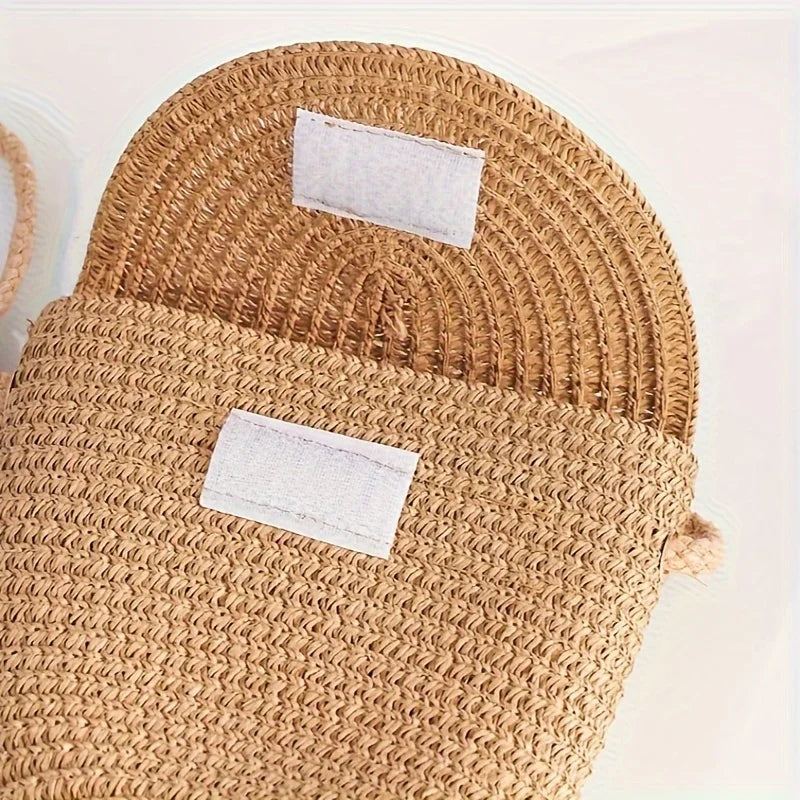 2Pcs Khaki Wave Beach Women'S Sun Hat and Woven Shoulder Bag Combined with a Stylish Ruffle Design Is Lightweight and Breathable