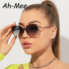 Fashion Square Sunglasses Women Trendy Style Sun Glasses for Lady Vintage Shades Gradient Oculos UV400 Streetwear Eyewear