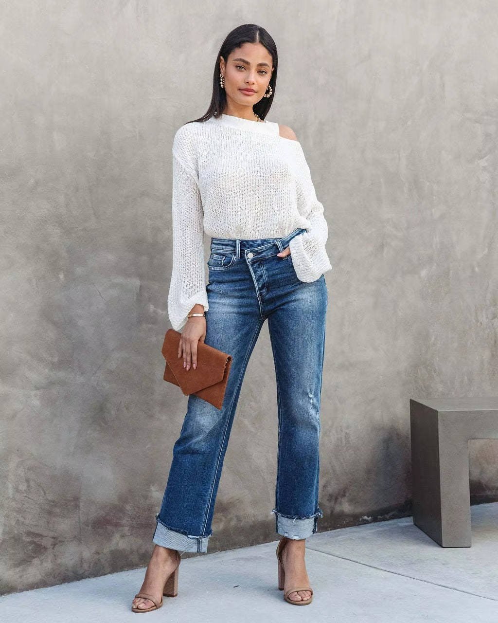 Women's High-Waisted Distressed Straight-Leg Jeans