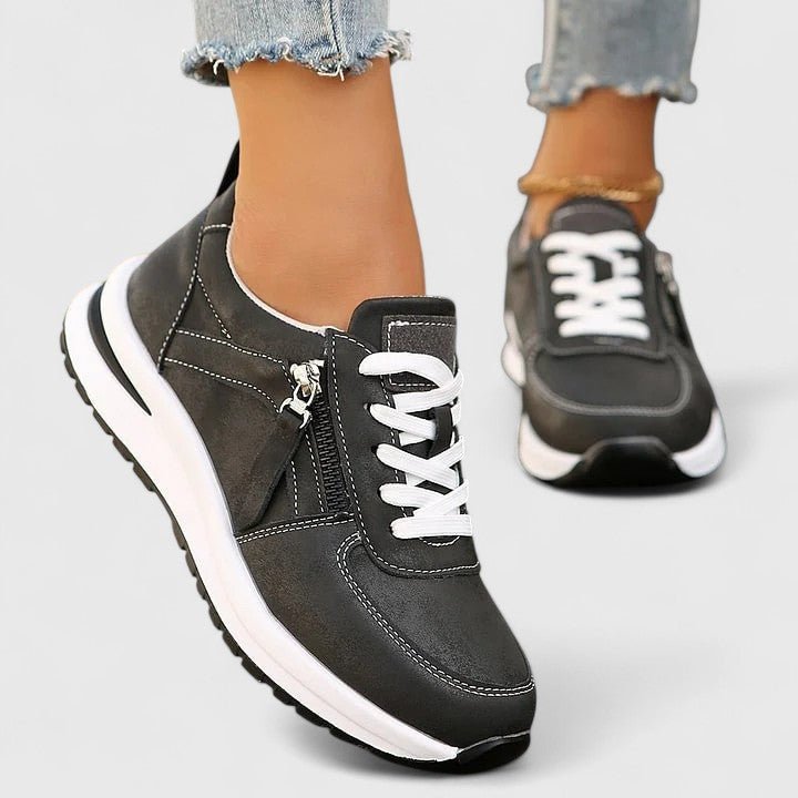 Women's Chunky Platform Lace-Up Leather Trainers