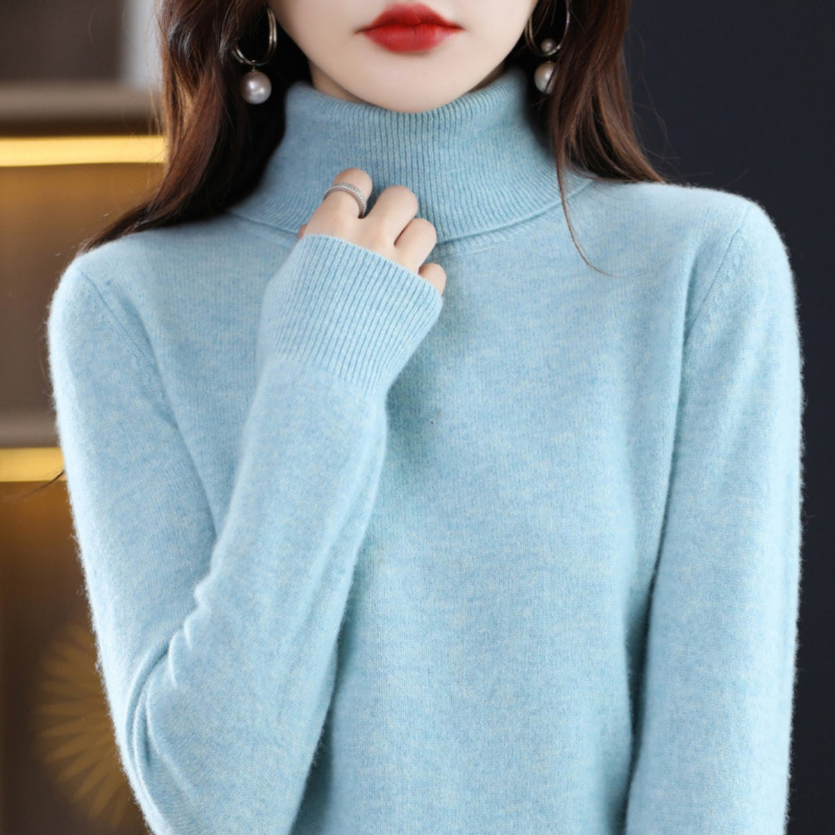 Women's Slim Cashmere Wool Roll Neck Jumper - Light blue